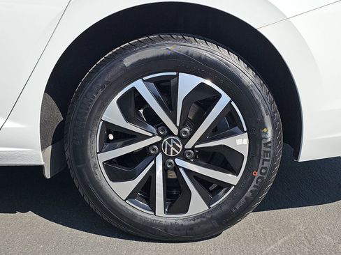 Used 2022 Volkswagen Jetta S image 32