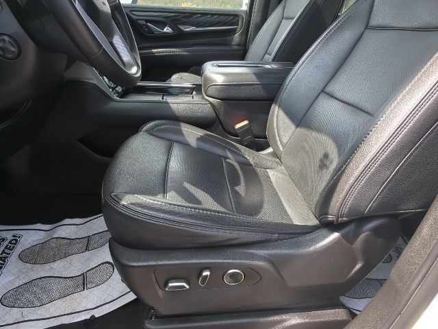 Used 2023 GMC Yukon Denali AWD/4WD image 11