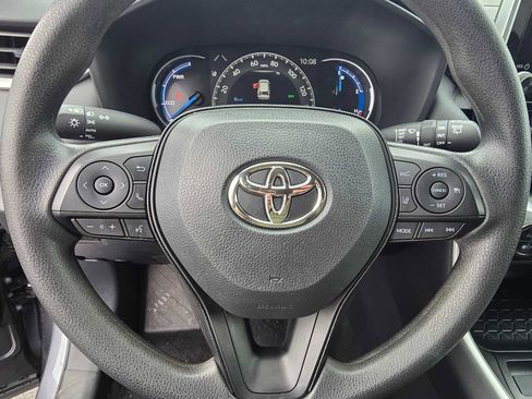 Certified 2025 Toyota RAV4 XLE image 28