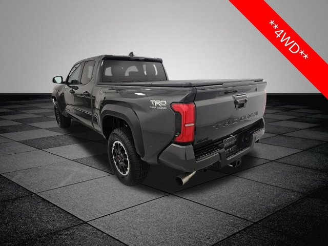 Certified 2025 Toyota Tacoma TRD Off-Road AWD/4WD image 4