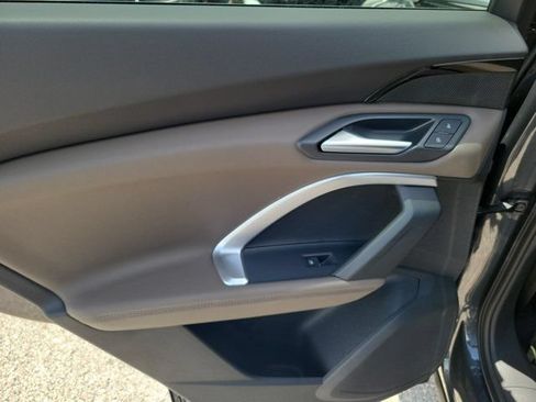 Certified 2025 Audi Q5 Premium w/ Convenience Package AWD/4WD image 12