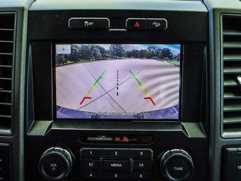 Used 2022 Ford F250 XL w/ STX Appearance Package AWD/4WD image 7
