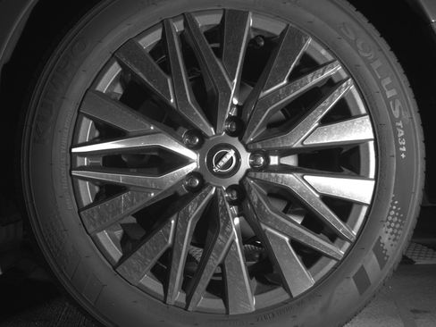 Used 2025 Nissan Altima 2.5 SV image 14