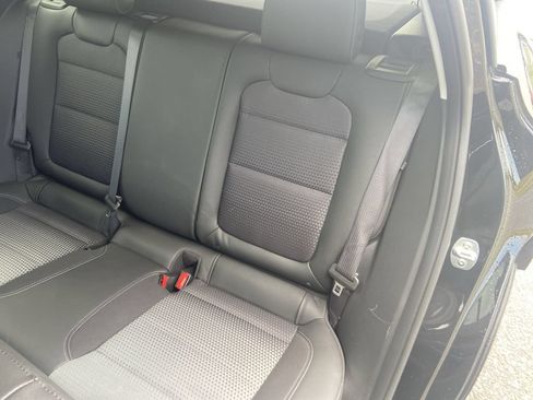 Used 2024 Chevrolet Trax LT FWD image 23