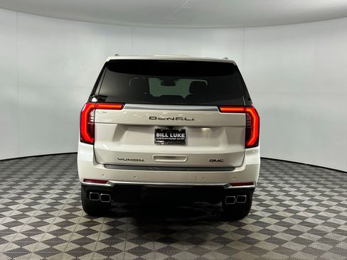 Used 2025 GMC Yukon Denali image 7
