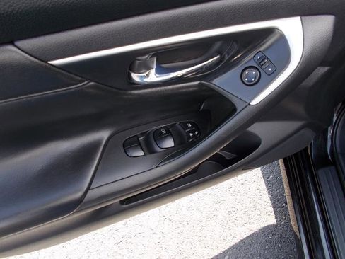 Used 2015 Nissan Altima 2.5 S w/ Sport Value Package image 27