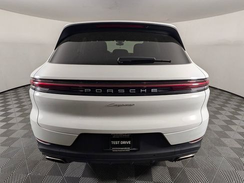 Certified 2024 Porsche Cayenne AWD/4WD image 6