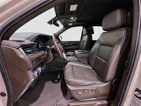Used 2021 GMC Yukon Denali w/ LPO, Illumination Package image 22