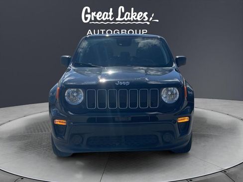 Used 2023 Jeep Renegade Latitude AWD/4WD image 8
