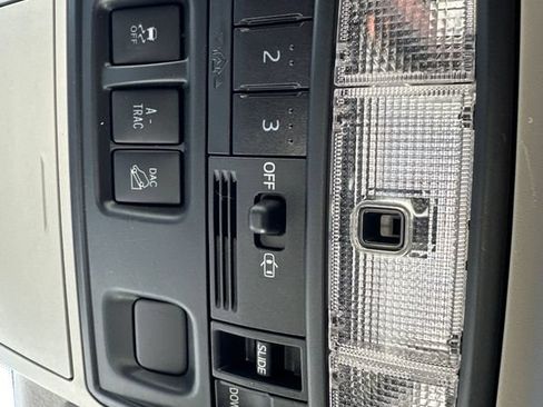 Used 2016 Toyota 4Runner SR5 Premium AWD/4WD image 30