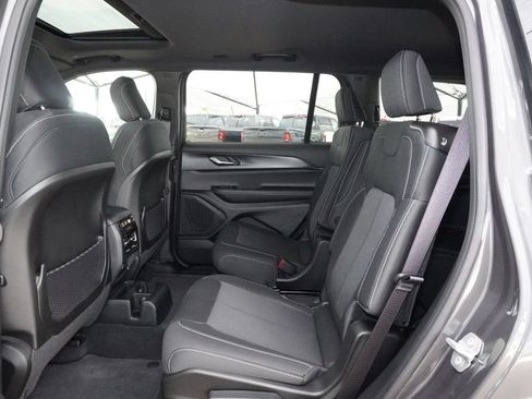 Used 2025 Jeep Grand Cherokee L Laredo RWD image 29