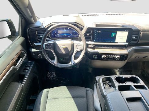 Used 2022 Chevrolet Silverado 1500 LT AWD/4WD image 21