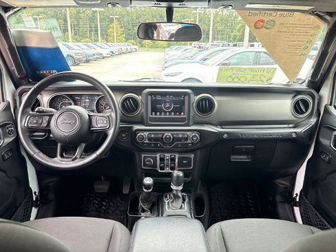 Used 2018 Jeep Wrangler Unlimited Sport S AWD/4WD image 7