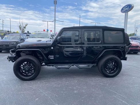 Used 2018 Jeep Wrangler Unlimited Sport S AWD/4WD image 4