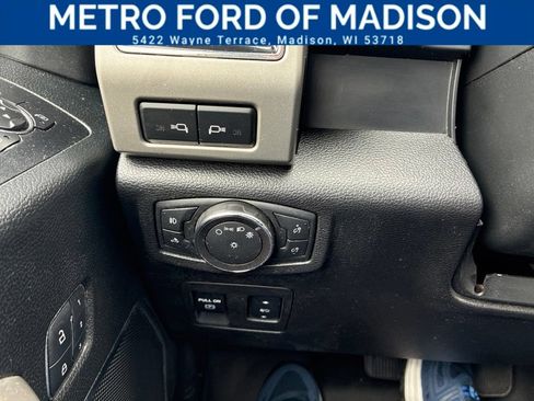 Used 2018 Ford F150 Lariat w/ Equipment Group 502A Luxury AWD/4WD image 39