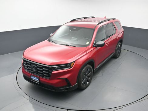 Certified 2023 Honda Pilot Sport image 36