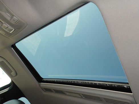 Used 2013 Mercedes-Benz GL 450 4MATIC image 16