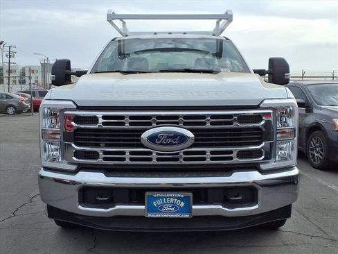 New 2024 Ford F350 XLT RWD image 2