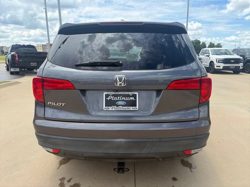 Used 2016 Honda Pilot EX image 7