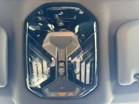 Used 2025 BMW X3 xDrive30i image 21