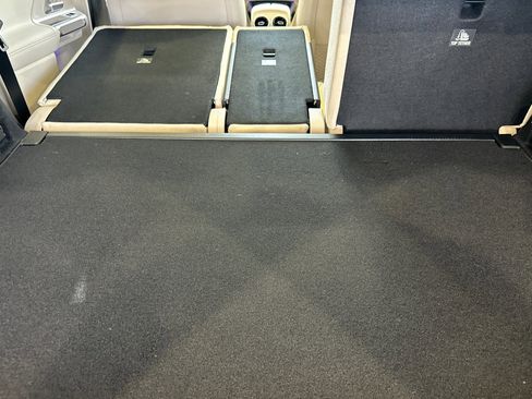 New 2025 Mercedes-Benz GLB 250 image 15