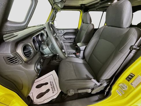 Used 2023 Jeep Wrangler Unlimited AWD/4WD image 19