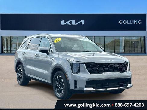 Certified 2026 Kia Sorento S FWD image 1
