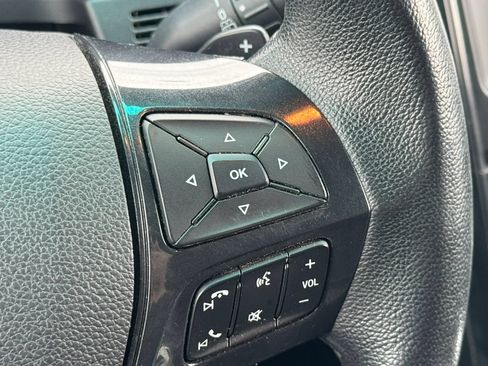 Used 2017 Ford Explorer XLT w/ Equipment Group 202A FWD image 27