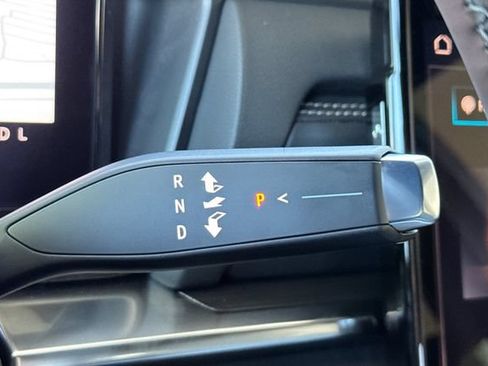 Used 2026 GMC Terrain Elevation w/ Black Edition FWD image 21