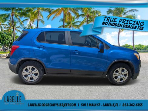 Used 2016 Chevrolet Trax LS FWD image 2