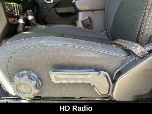 Used 2021 Jeep Wrangler Rubicon image 17