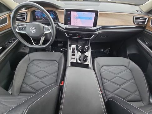 Used 2024 Volkswagen Atlas SE FWD image 20