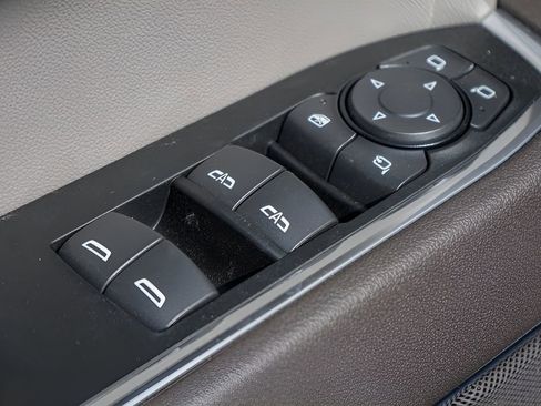 New 2026 GMC Sierra 1500 SLT AWD/4WD image 17
