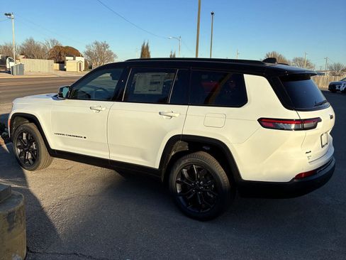 New 2025 Jeep Grand Cherokee L Limited image 20