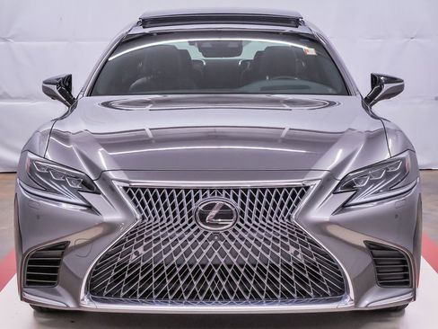 Used 2018 Lexus LS 500 image 4