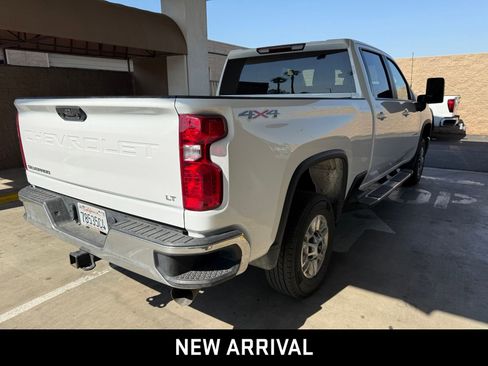 Used 2025 Chevrolet Silverado 2500 LT w/ Convenience Package AWD/4WD image 3