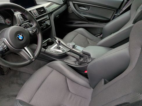 Used 2018 BMW M3 Competition image 25
