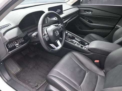 Used 2024 Honda Accord Touring image 18