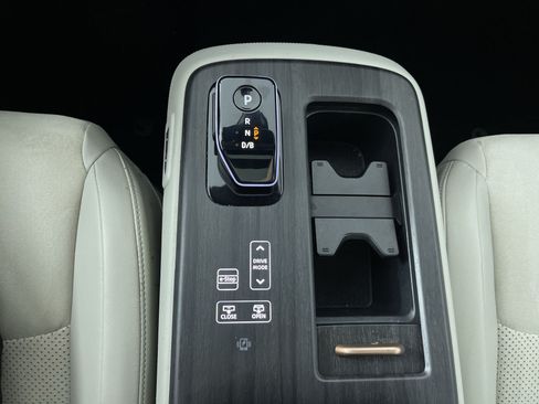 Certified 2023 Nissan Ariya AWD image 21