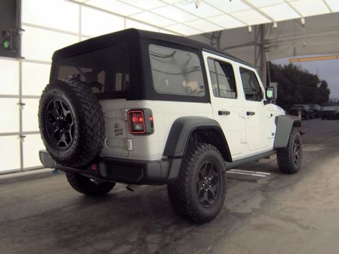Used 2023 Jeep Wrangler Unlimited w/ Cold Weather Group AWD/4WD image 3