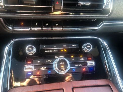 Used 2022 Lincoln Navigator L Reserve image 13