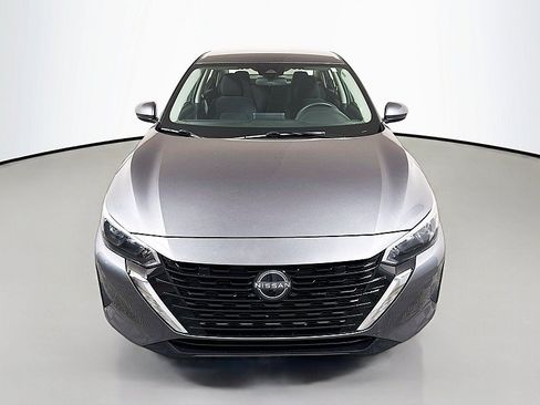 Used 2025 Nissan Sentra S FWD image 2