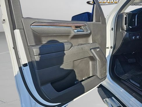 Used 2024 GMC Sierra 1500 SLT w/ SLT Premium Plus Package image 18