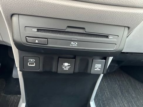 Used 2024 Honda Odyssey Touring image 22