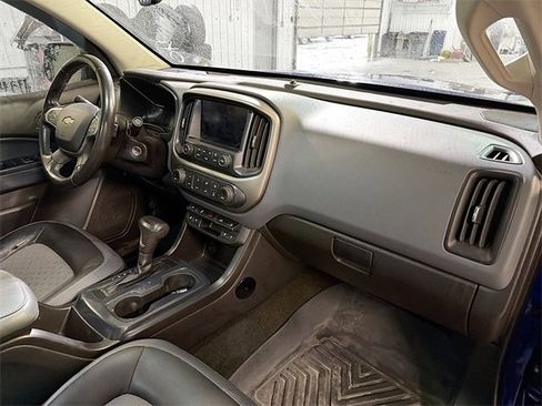 Used 2017 Chevrolet Colorado Z71 image 12