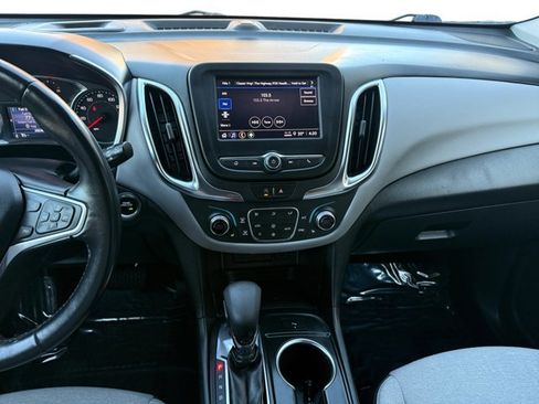 Used 2022 Chevrolet Equinox LT w/ Driver Convenience Package image 15