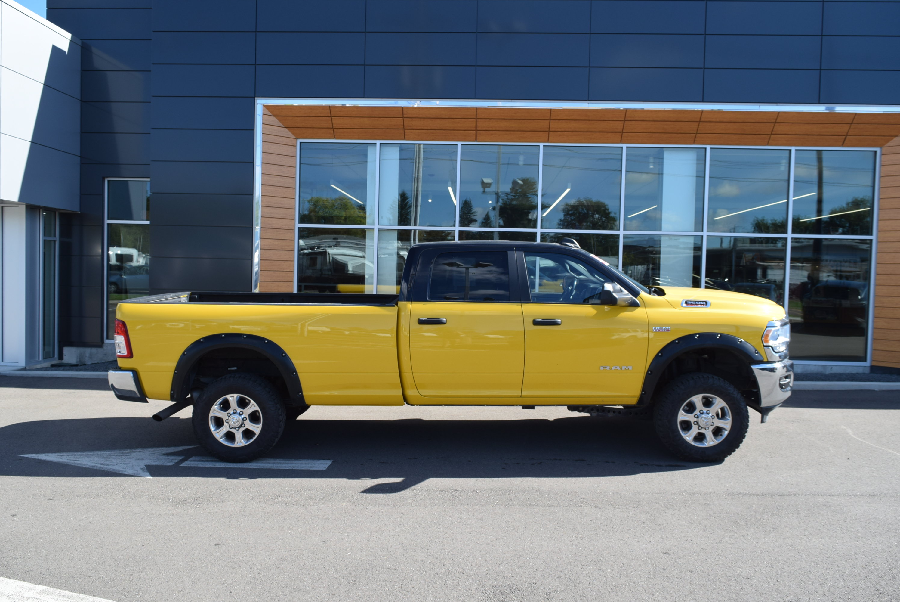 Used 2022 RAM 3500 Big Horn w/ Level A Equipment Group AWD/4WD image 1