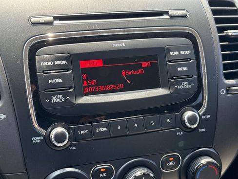 Used 2017 Kia Forte LX FWD image 27