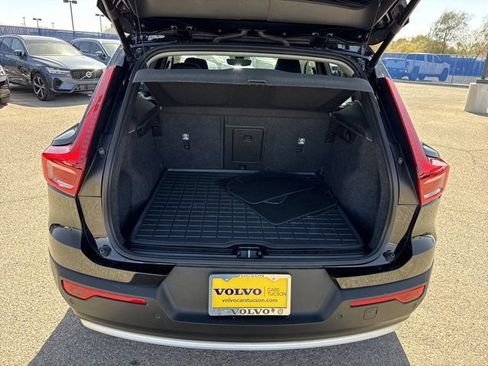Certified 2025 Volvo XC40 B5 Core w/ Protection Package Premier AWD/4WD image 7