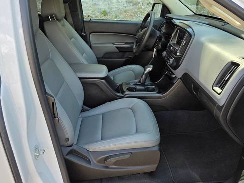 Used 2022 Chevrolet Colorado W/T w/ WT Convenience Package RWD image 27